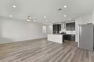12238 City Rose Ct, Houston, TX 77047 - Photo 11