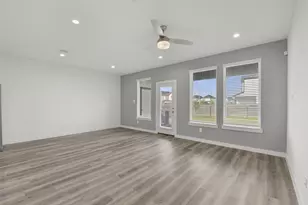 12238 City Rose Ct, Houston, TX 77047 - Photo 9