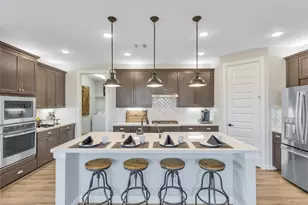 11 Shumard Oak Dr, The Woodlands, TX 77375 - Photo 11