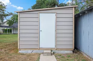 428 Preston St, Columbus, TX 78934 - Photo 25