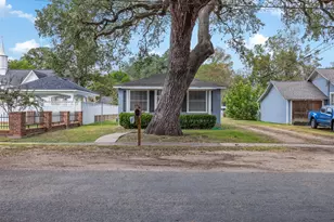 428 Preston St, Columbus, TX 78934 - Photo 21