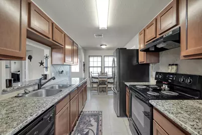 10436 Royal Duaine Drive, Conroe, TX 77303 - Photo 5