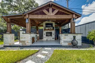 7953 Hammerly Blvd, Houston, TX 77055 - Photo 3