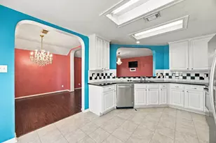 8222 Soledad Dr, Houston, TX 77083 - Photo 7