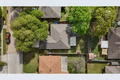 2205 Buchanan Drive, Baytown, TX 77520 - Photo 39