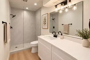 2100 Tanglewilde St, Houston, TX 77063 - Photo 5