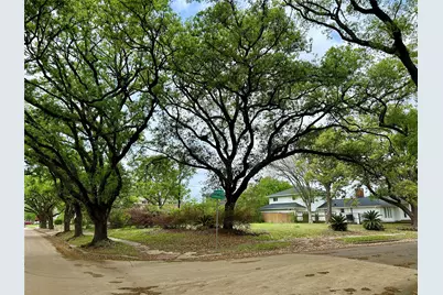 9410 Cranleigh Court, Houston, TX 77096 - Photo 9