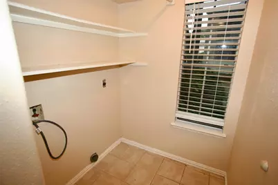 17401 Red Oak Drive #102, Houston, TX 77090 - Photo 11