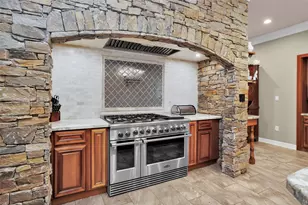 29502 Country Place Rd, Magnolia, TX 77355 - Photo 9