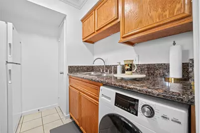 6402 Del Monte Drive #65, Houston, TX 77057 - Photo 15