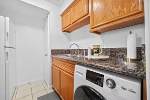 6402 Del Monte Dr, Houston, TX 77057 - Photo 15