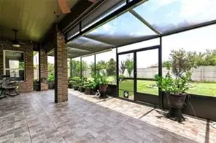 2209 Rocky Shores Ln, Pearland, TX 77089 - Photo 17