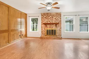 2918 Laurel Fork Dr, Kingwood, TX 77339 - Photo 9