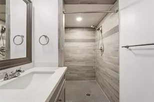 1219 Wisterwood Dr, Houston, TX 77043 - Photo 21