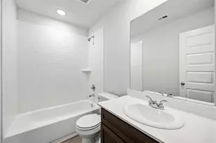 13210 Opera Dr, Houston, TX 77047 - Photo 17