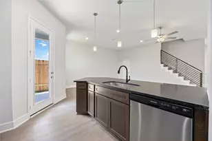 13210 Opera Dr, Houston, TX 77047 - Photo 7