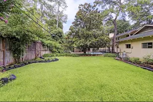 11910 Steppingstone Ln, Houston, TX 77024 - Photo 11