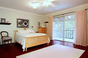 11910 Steppingstone Ln, Houston, TX 77024 - Photo 9