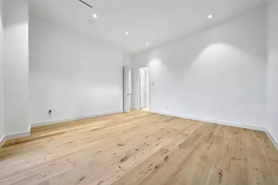 819 W 24th Street #D, Houston, TX 77008 - Photo 17