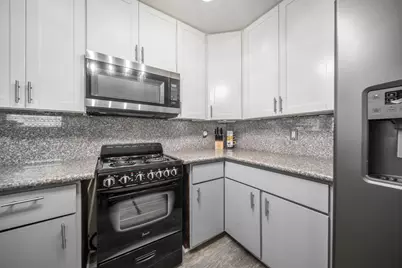 6317 P 1/2, Galveston, TX 77551 - Photo 9