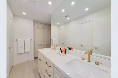 9333 Memorial Drive #320, Houston, TX 77024 - Photo 23