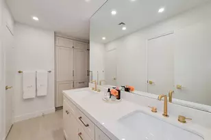 9333 Memorial Dr, Houston, TX 77024 - Photo 23