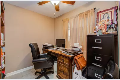 930 Centerwood Drive, Houston, TX 77013 - Photo 17