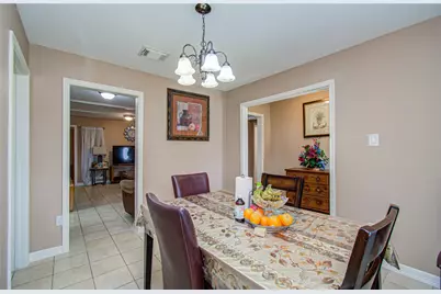 930 Centerwood Drive, Houston, TX 77013 - Photo 7