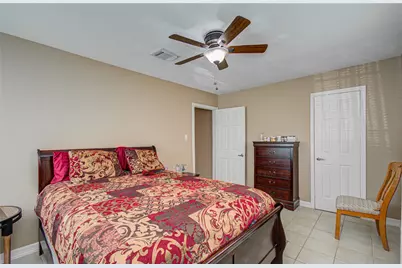 930 Centerwood Drive, Houston, TX 77013 - Photo 27