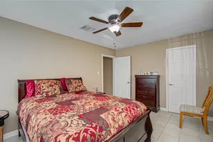 930 Centerwood Dr, Houston, TX 77013 - Photo 27