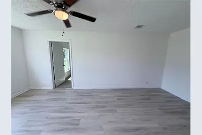 404 Elaine Street, La Marque, TX 77568 - Photo 5