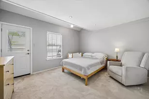 1236 Jackson Blvd, Houston, TX 77006 - Photo 9