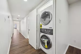 705 Harold St, Houston, TX 77006 - Photo 9