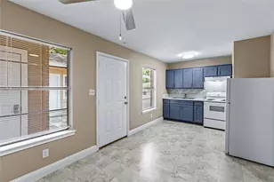 1001 W Lobitt St, Alvin, TX 77511 - Photo 7