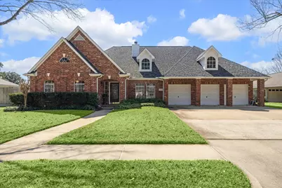 4211 Kirby Oaks Drive S, Seabrook, TX 77586 - Photo 1