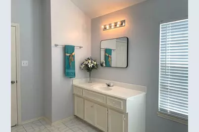 12827 Magenta Oaks Drive, Houston, TX 77072 - Photo 15