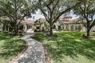 107 Sunset Dr, Friendswood, TX 77546 - Photo 1