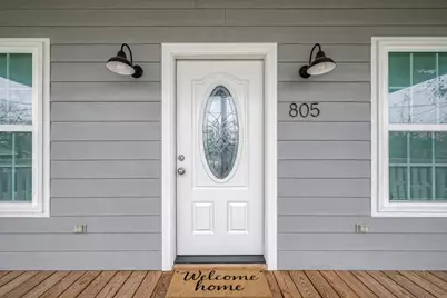 805 E Mulberry Avenue, Wharton, TX 77488 - Photo 5