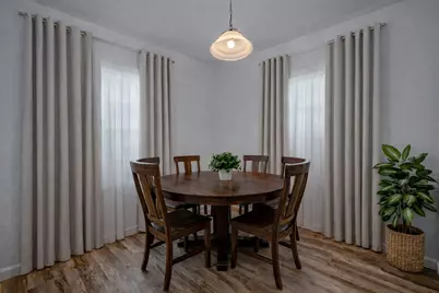 805 E Mulberry Avenue, Wharton, TX 77488 - Photo 7