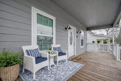 805 E Mulberry Avenue, Wharton, TX 77488 - Photo 1