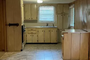 400 Mable St, Conroe, TX 77301 - Photo 3