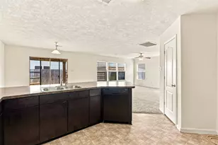 1014 Hummingbird Point Ln, Houston, TX 77090 - Photo 13