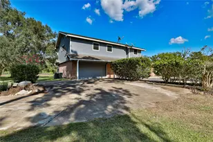 10392 FM524, Sweeny, TX 77480 - Photo 7