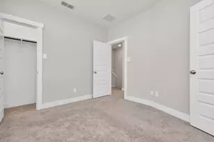 731 Strawberry Pines Ct, Houston, TX 77009 - Photo 35