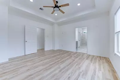 8203 Woodlyn Road #F, Houston, TX 77028 - Photo 19