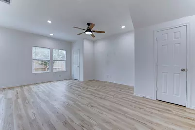8203 Woodlyn Road #F, Houston, TX 77028 - Photo 9