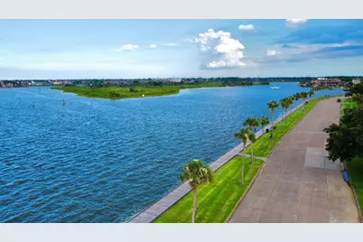 18326 Cape Bahamas Lane, Nassau Bay, TX 77058 - Photo 7