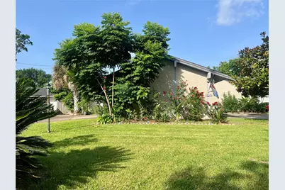 18326 Cape Bahamas Lane, Nassau Bay, TX 77058 - Photo 1