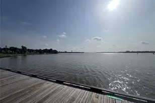 18326 Cape Bahamas Ln, Nassau Bay, TX 77058 - Photo 11