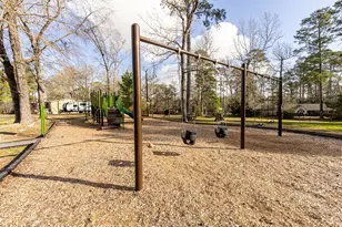 13015 Royal Estates Dr, Conroe, TX 77303 - Photo 17